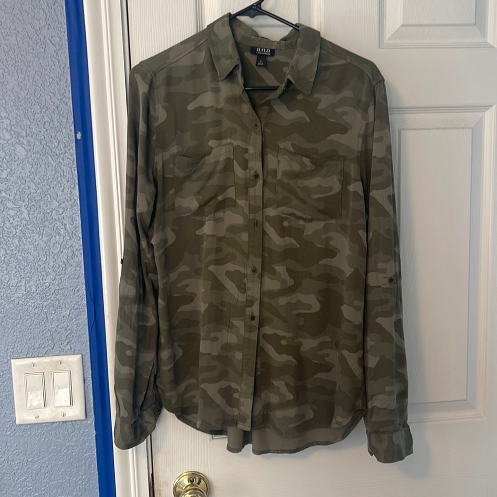 never worn camouflage button up